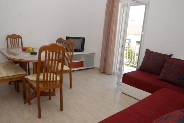 Apartments Dosljak Tivat Exterior foto