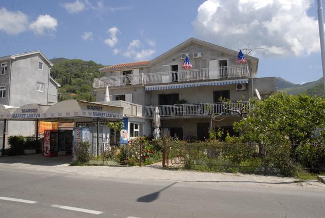 Apartments Dosljak Tivat Exterior foto